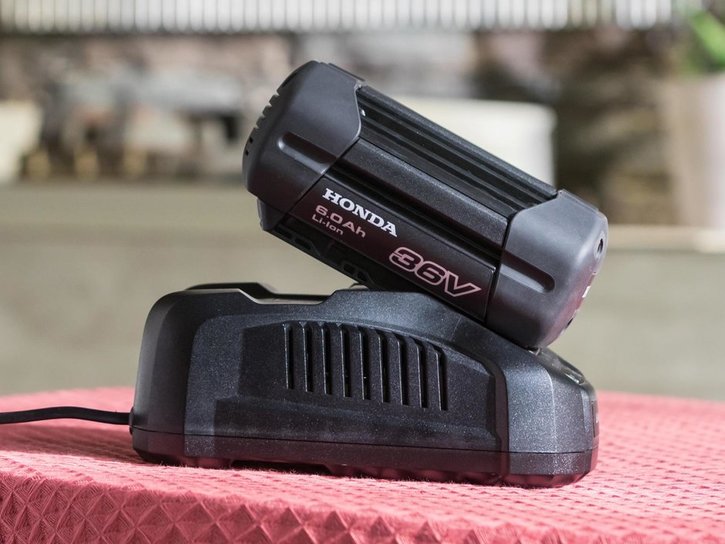 DP3660 Honda 36V 6Ah Li-ion akku 03